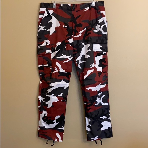 red camo cargo
